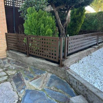 carpintería de hierro lacado, en vallado y puertas